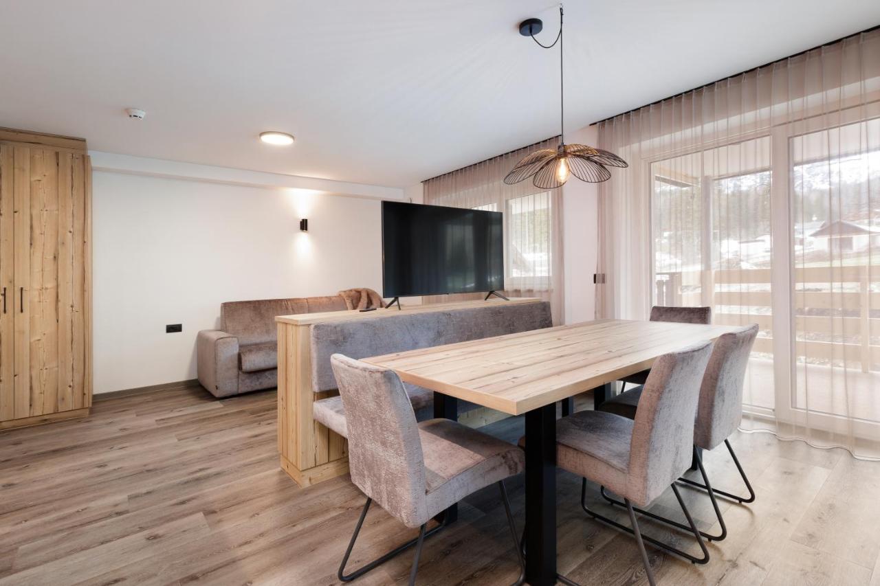 Apartments Pragser Wildsee Winklwiese Exterior foto